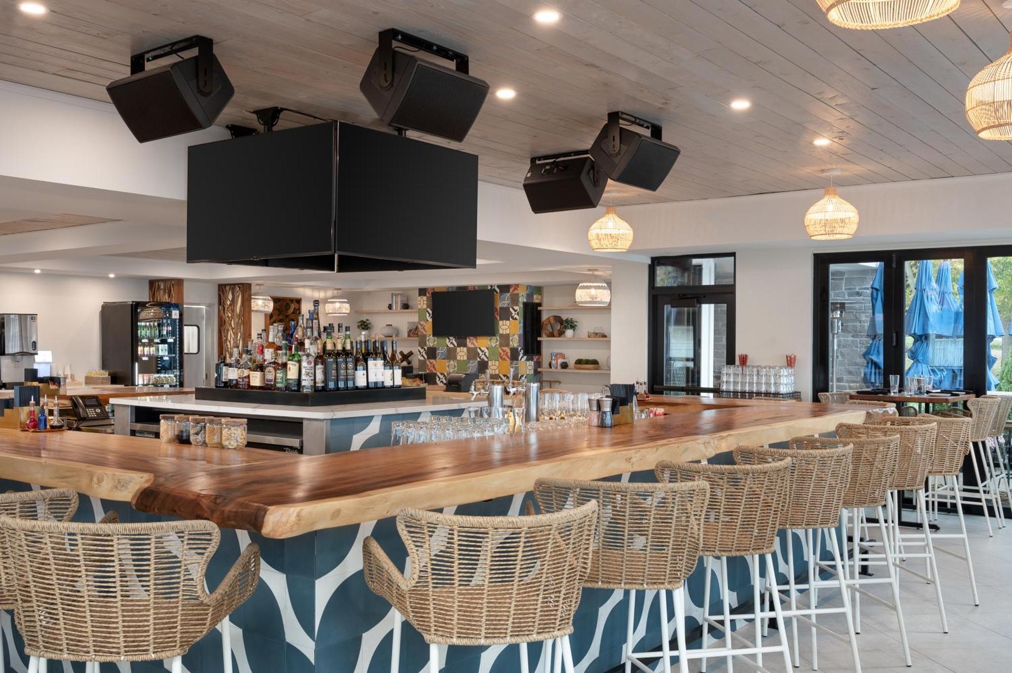 Hotel The Wave At Marblehead Extérieur photo